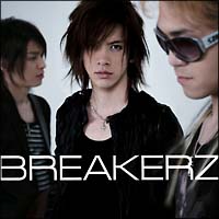 ＢＲＥＡＫＥＲＺ