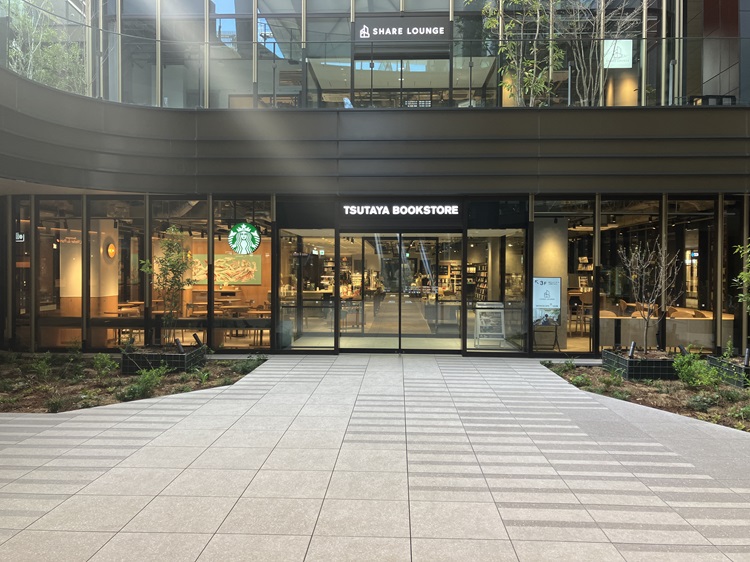 TSUTAYA BOOKSTORE 大井町トラックス